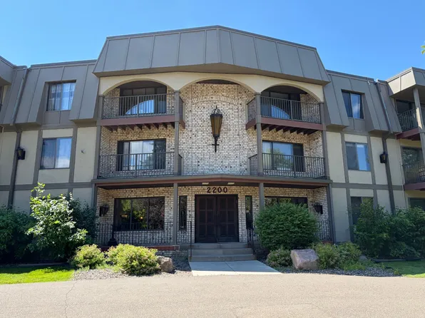 2200 Nevada Ave S APT 106, Saint Louis Park, MN 55426