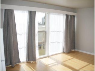 3823 Harrison St APT 302, Oakland, CA 94611