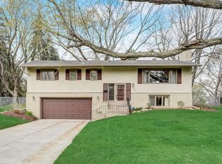 6249 Yukon Ave N, Brooklyn Park, MN 55428