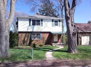 311 Parkdale Ave, Kettering, OH 45429