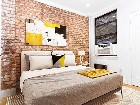 4th image of 335 E 65th St #3C