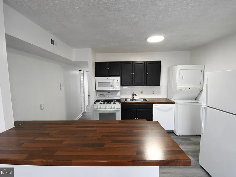 8459 Greenbelt Rd #201 — Photo 13