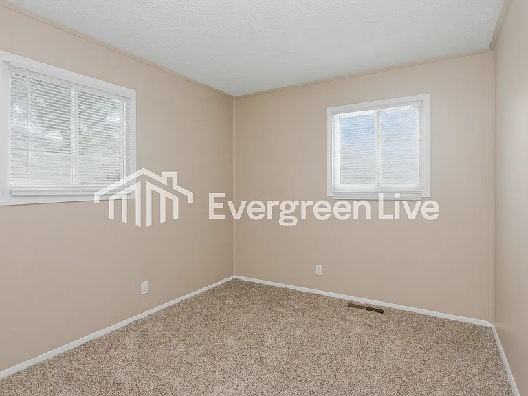 7350 Twin Beech Dr — Photo 8