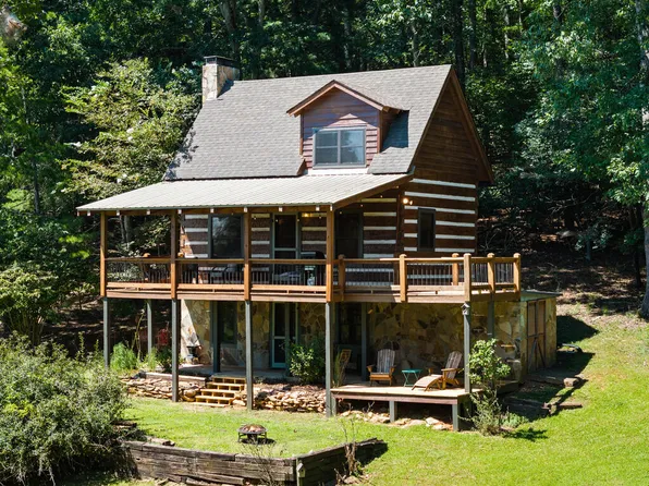104 Blue Mountain Ln, Ellijay, GA 30536