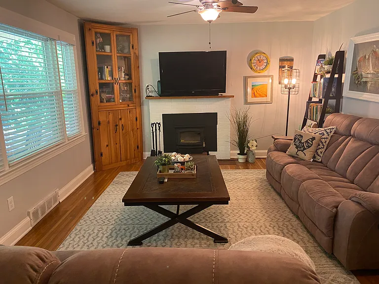7802 Vine Crest Ave — Photo 8