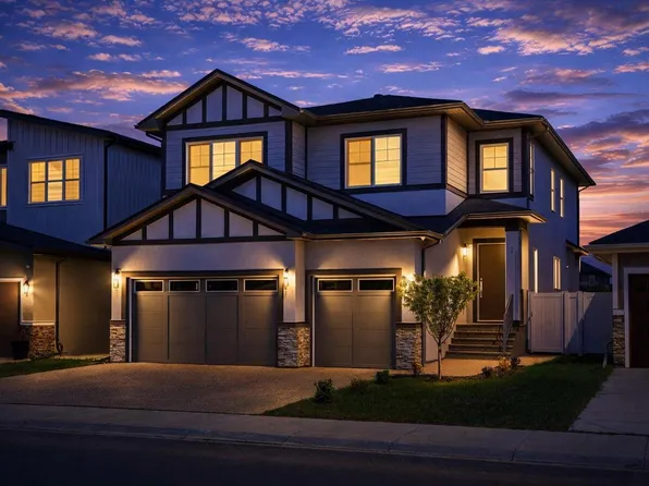 7 Waterford Hts, Chestermere, AB T1X 2M7