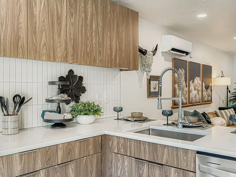 Cadre Townhomes — Photo 4