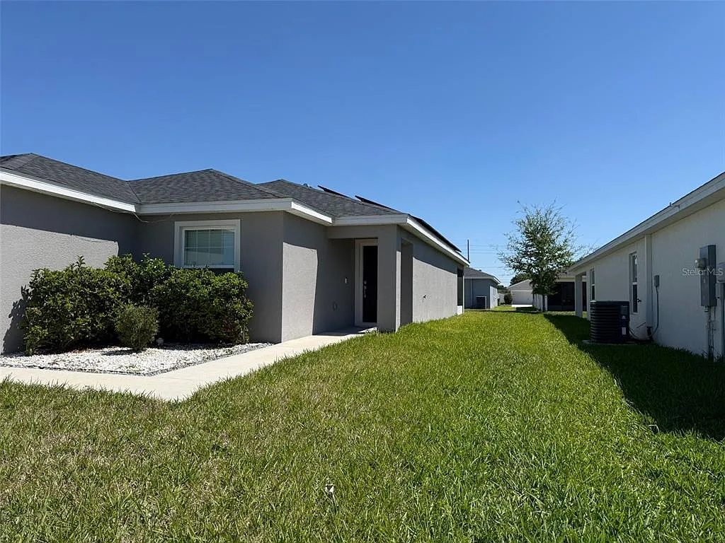 Building Photo - 1046 Tropea Ln