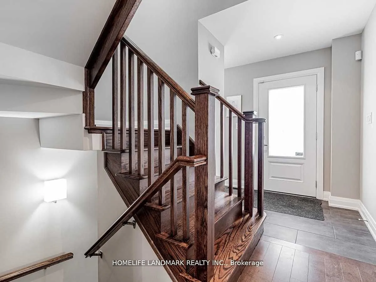 3 bed, $4,200 — Photo 2