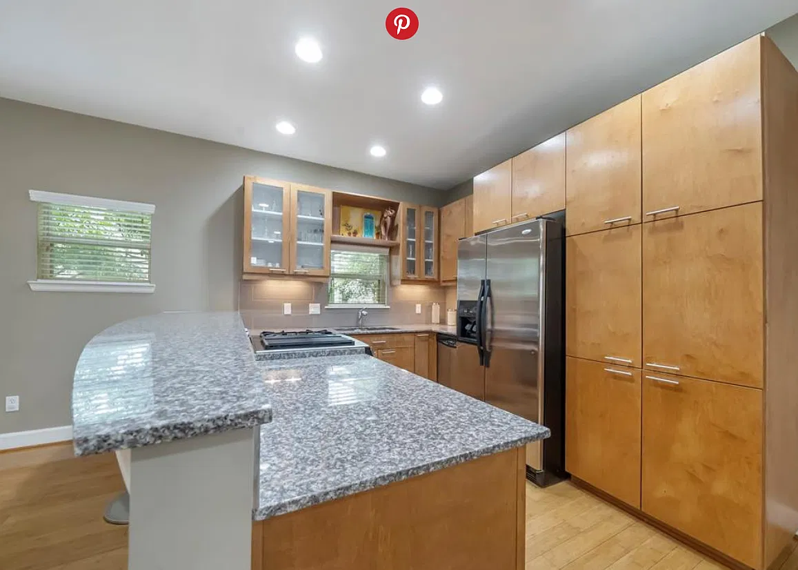 2 bed, 2.5 bath, 1771 sqft, $1,320 — Photo 3
