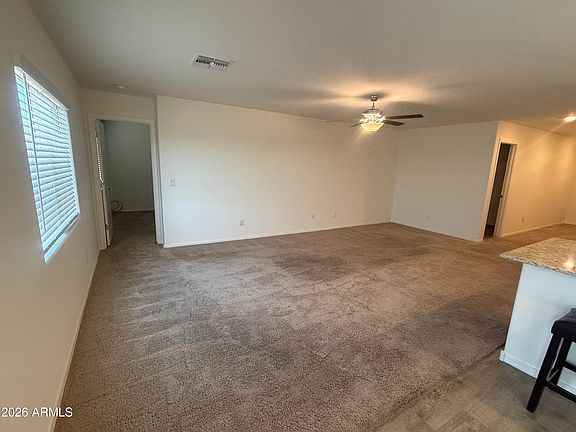 5th image of 250 S SYCAMORE Street