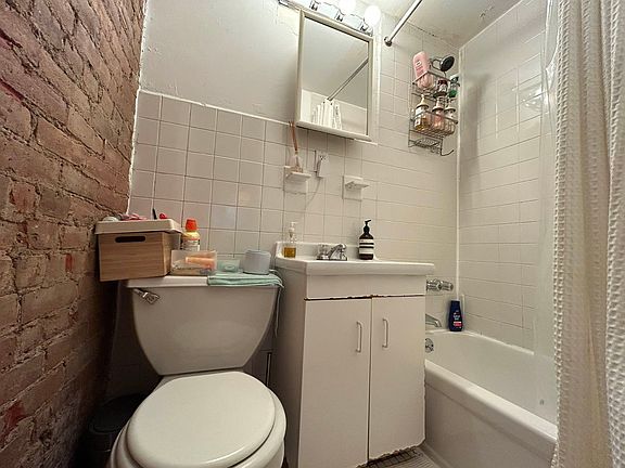 5th image of 345 E 10th St #2S