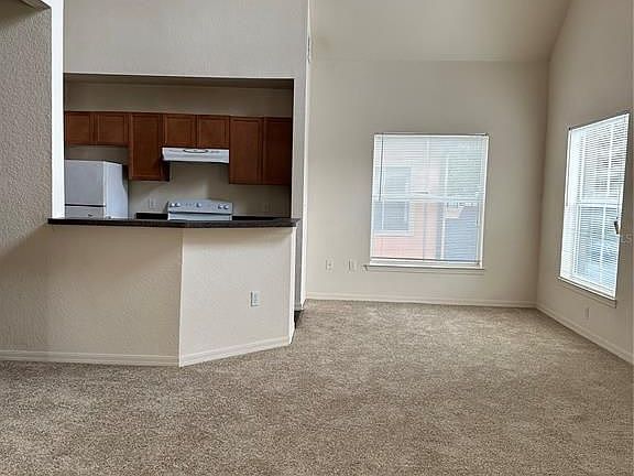 2nd image of 5963 Westgate Dr APT 1421