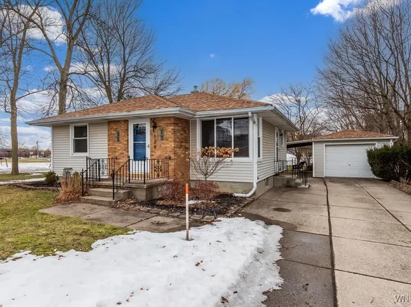 129 Milton St, Williamsville, NY 14221