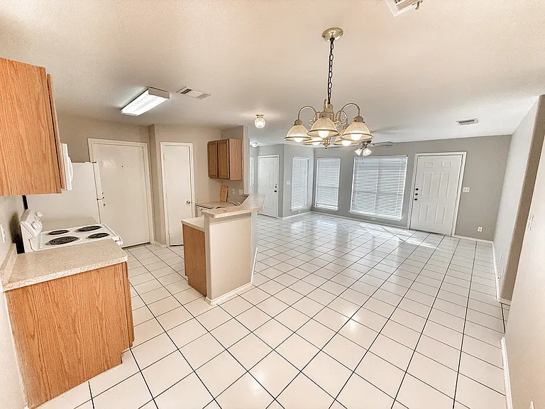 2754 FM 1044 — Photo 9
