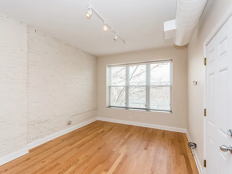 915 S Aberdeen St — Photo 22