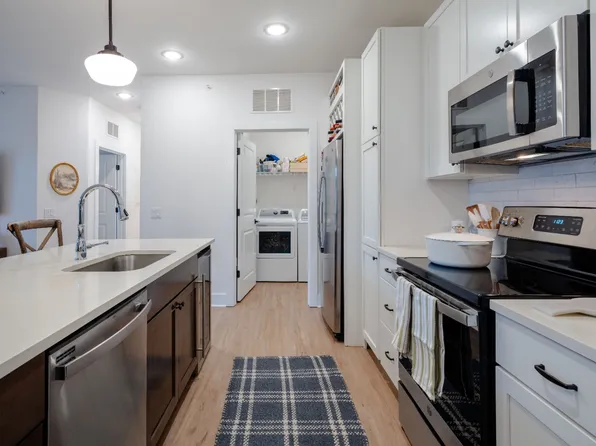 Mowbray Manor by Dial Residential, 3318 Mowbray Ln #13, Cincinnati, OH 45226