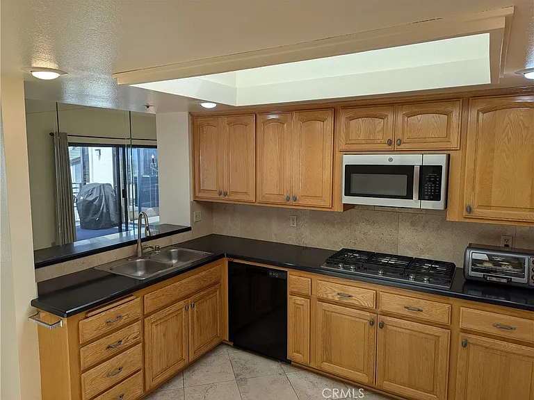 270 Cagney Ln #308 — Photo 45