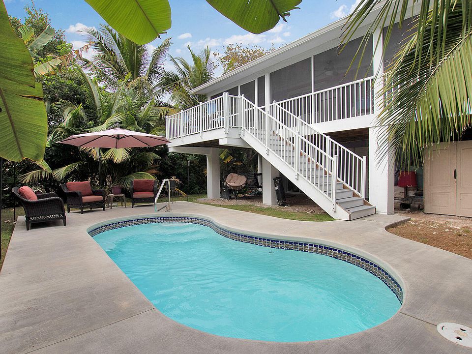 1st image of 29222 Coconut Palm Dr