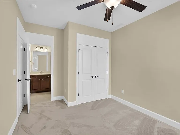 3708 Majestic Oak Dr — Photo 21