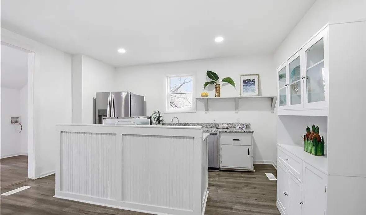 3 bed, 1963 sqft, $2,000 — Photo 4