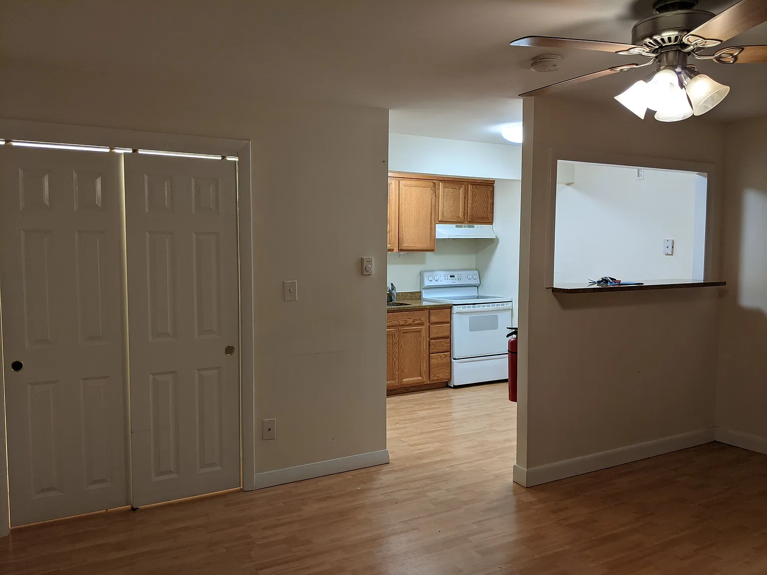 Studio, $1,300 — Photo 2