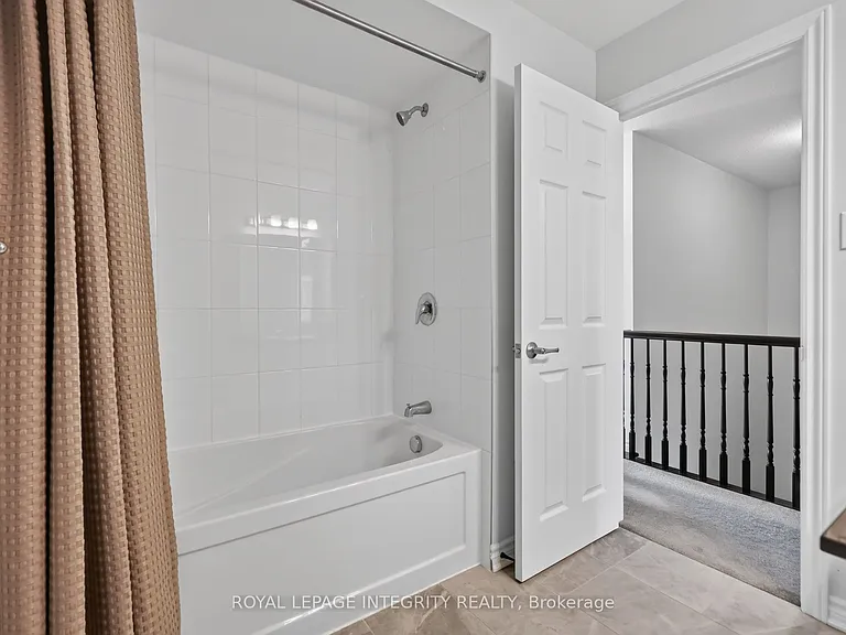 129 Umbra Pl — Photo 33