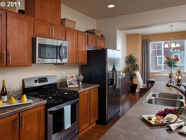 2nd image of 18536 NW Gateway Pl #55.4