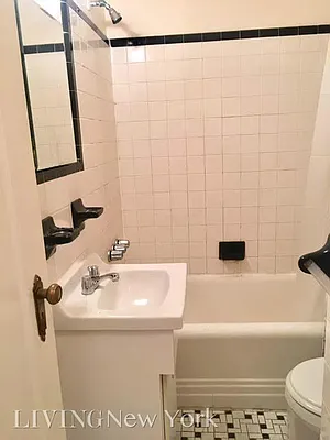 Rented by Living New York | media 30