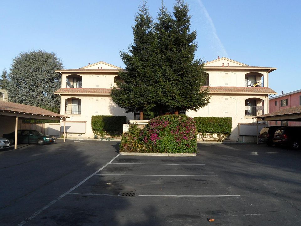 1st image of 554 Bancroft Ave APT 301