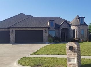 7827 NW Brady Way, Lawton, OK 73505