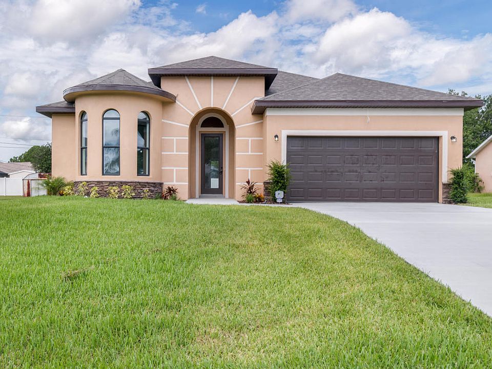 1st image of 785 Seven Gables Cir SE
