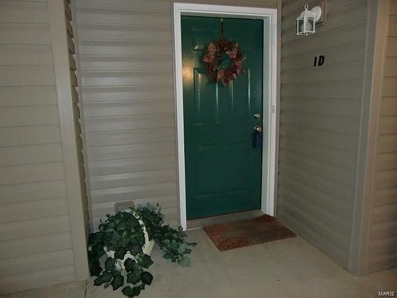 2nd image of 1149 Arbor Creek Dr APT 1D