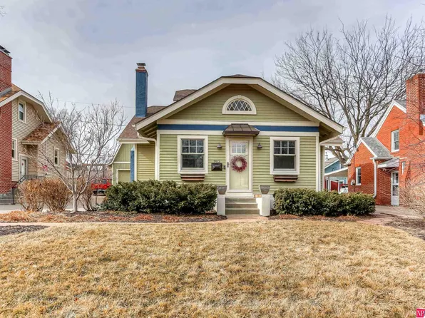 902 S 58th St, Omaha, NE 68106