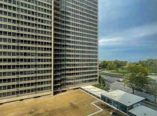 3550 N Lake Shore Dr APT 807, Chicago, IL 60657