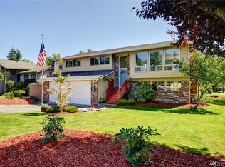 10702 28th Ave NE, Seattle, WA 98125