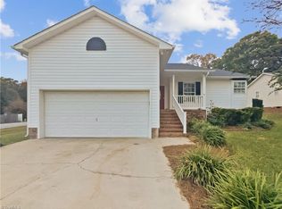 1317 Trinity St, Thomasville, NC 27360