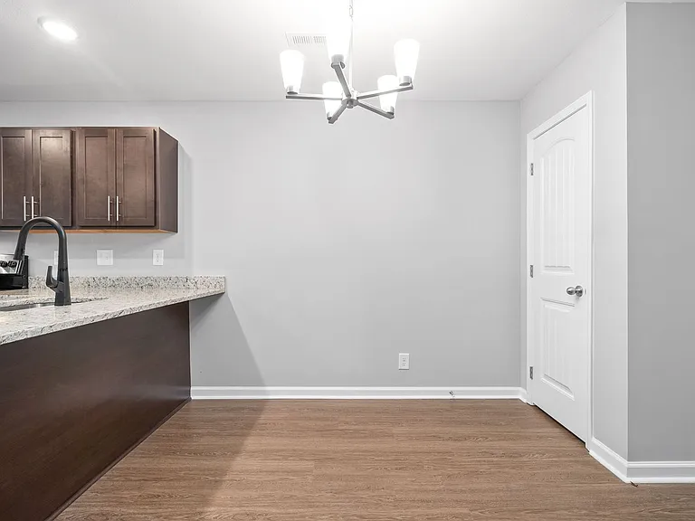 254 Woodland Valley Ln — Photo 10