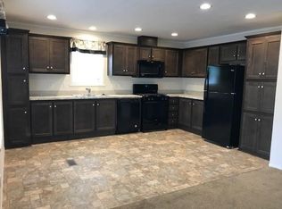 106 Pin Oak Dr, Coopersville, MI 49404