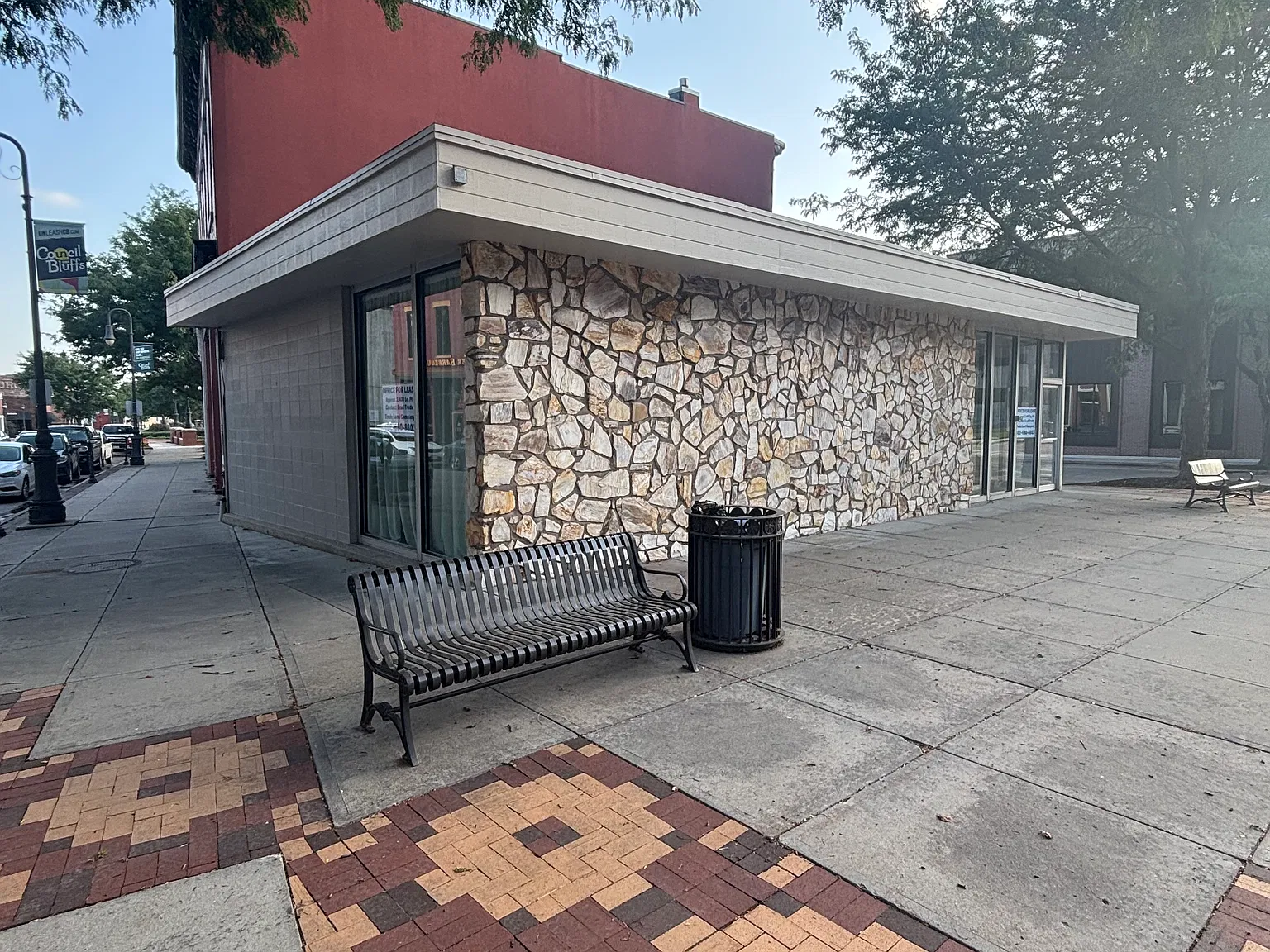 3 bed, 2400 sqft, $1,800 — Photo 3