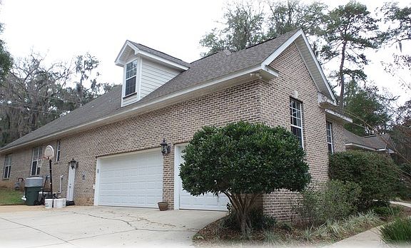 3rd image of 7192 Sleepy Hollow Cir