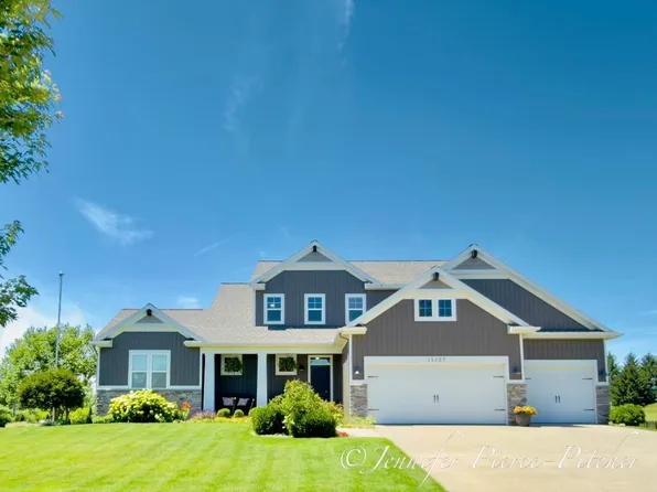 11127 Waterpoint Dr, Allendale, MI 49401