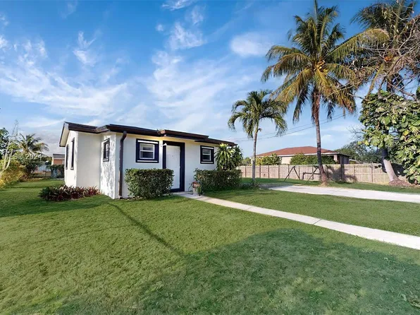 12105 SW 214th Ter, Miami, FL 33177