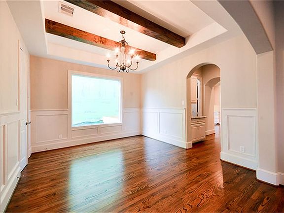 4th image of 3310 Glen Haven Blvd