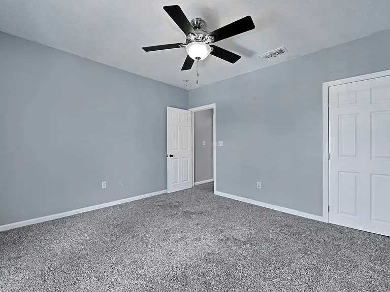 195-197 E Innis Ave #2-195 — Photo 10