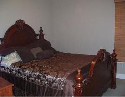 5th image of 9402 Leaside Way