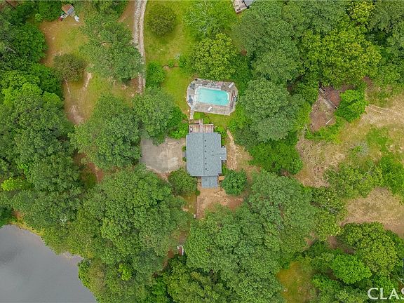 2nd image of 3150 Thoreau Court
