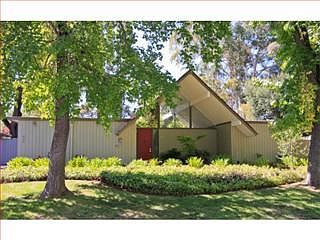 1st image of 922 Lathrop Pl