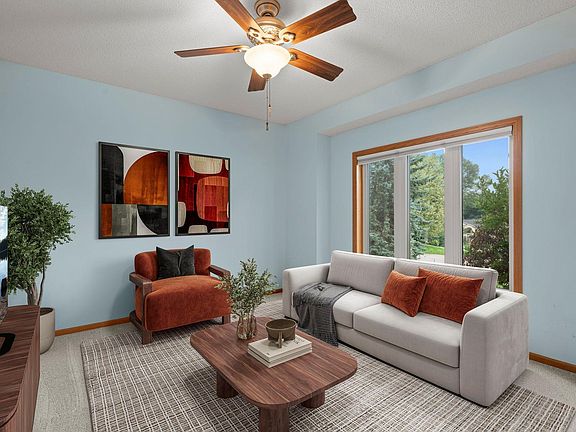2nd image of 1132 Falls Cir