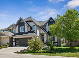 92 W Panatella Cres NW, Calgary, AB T3K0H4